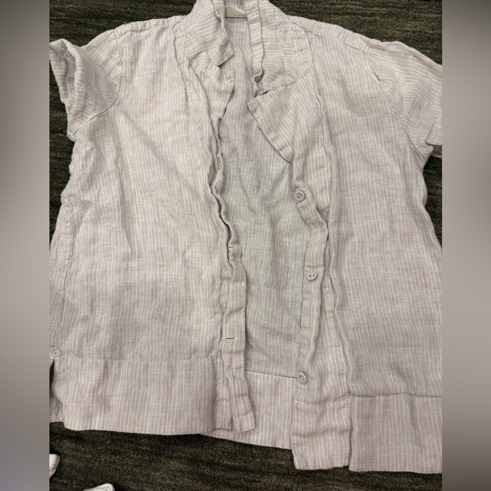 Everlane Light Gray Striped Short Sleeve Button Up Linen Top